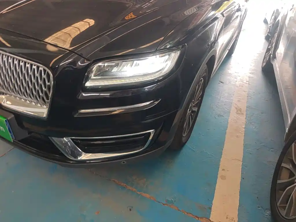 Lincoln Nautilus (Import) 2019 2019 2.0T 2WD Premium Edition China VI