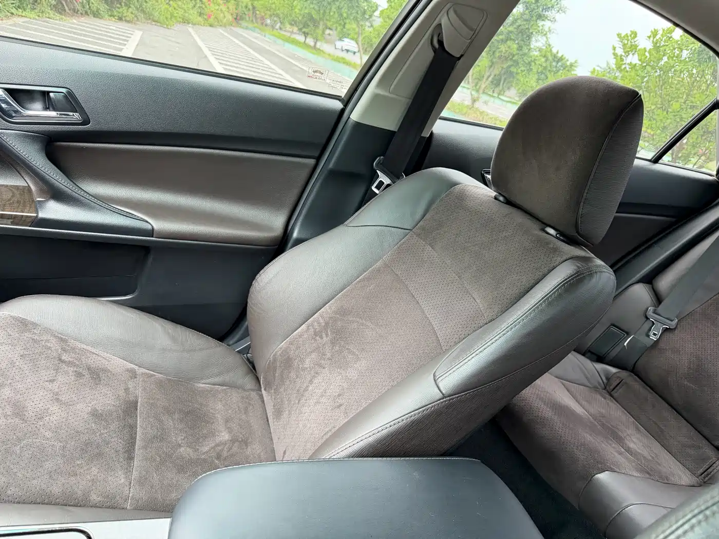 Toyota Reiz 2015 2013 2.5V Premium Edition