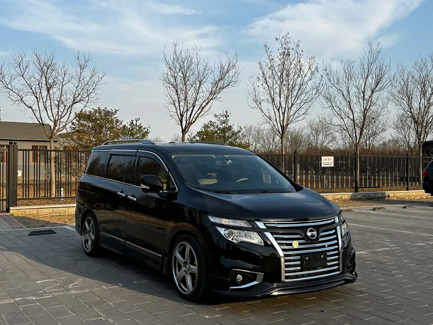 Nissan Quest 2015 3.5L SL фото 3