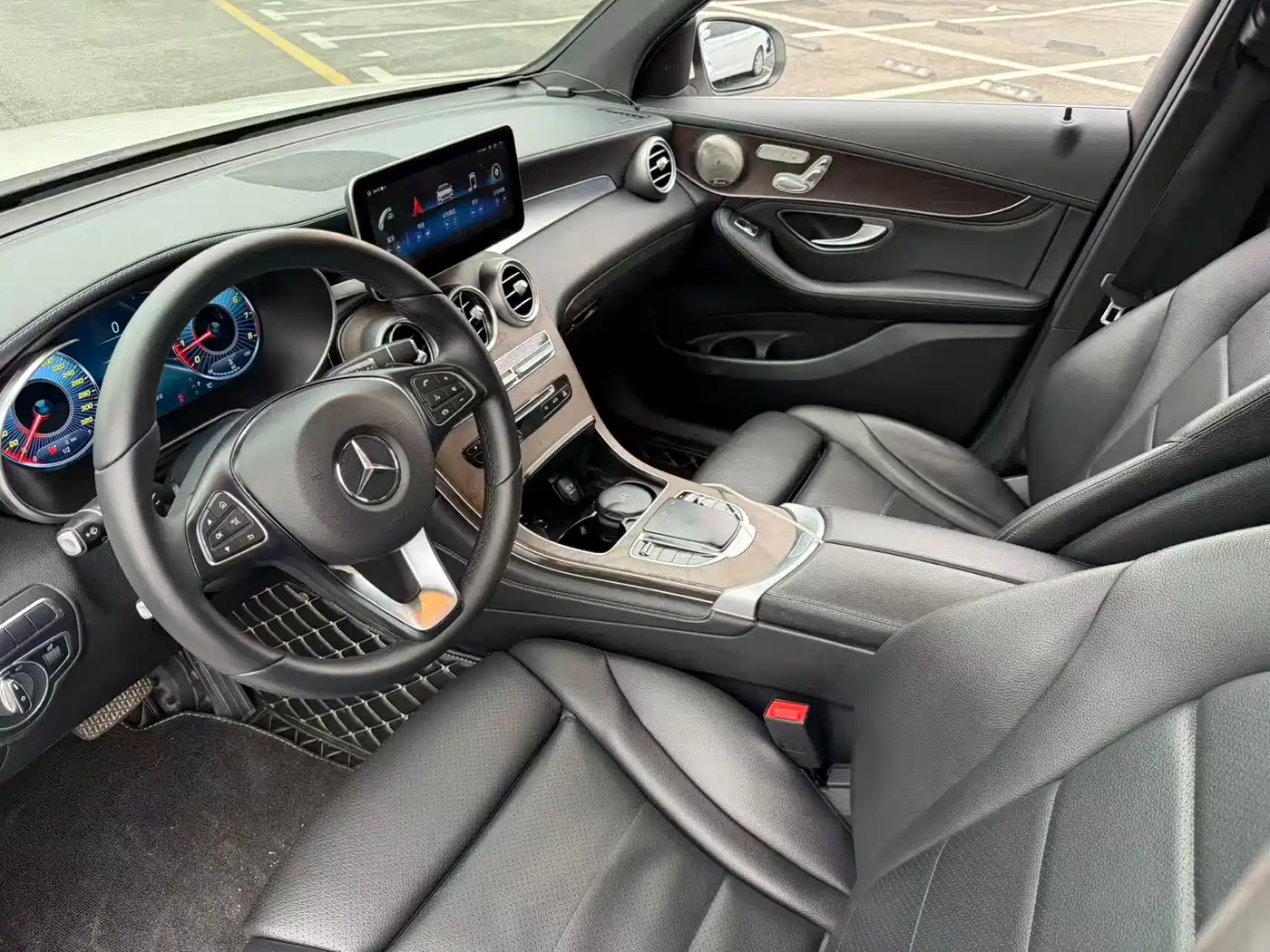 Mercedes-Benz GLC 2019 GLC 300 L 4MATIC Dynamic фото 4