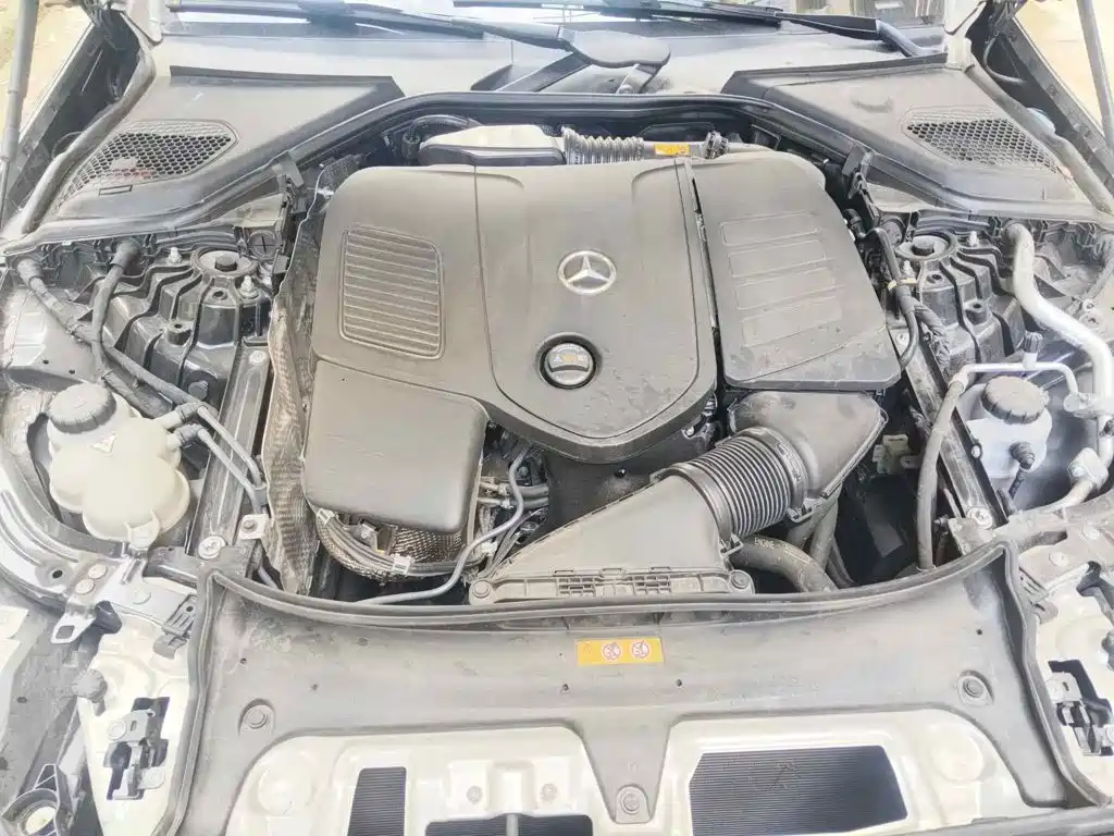 Mercedes-Benz E-Class, миниатюра 3