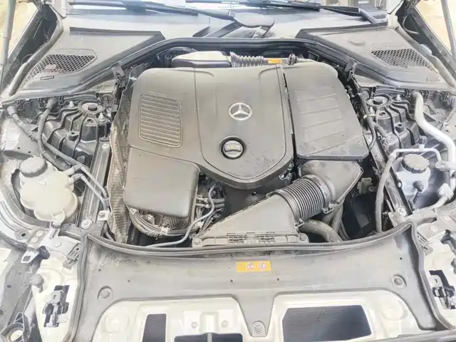 Mercedes-Benz E-Class 2024 Model E 300 L Luxury — фото 3