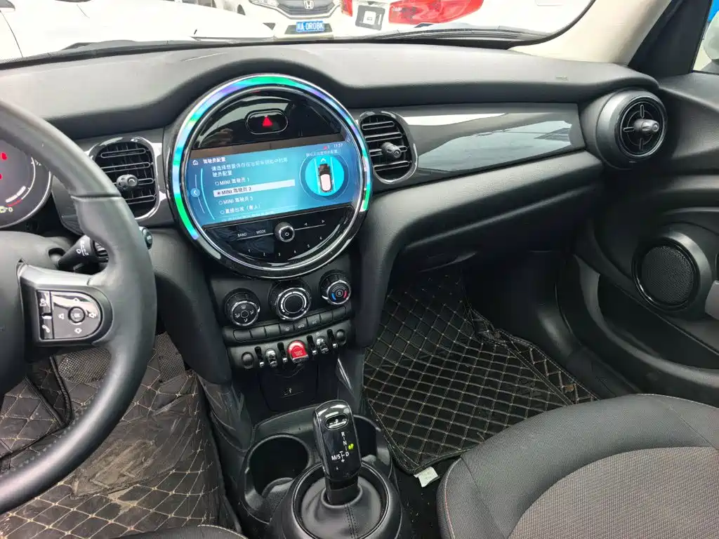 MINI MINI 2024 2023 1.5T ONE 5-Door