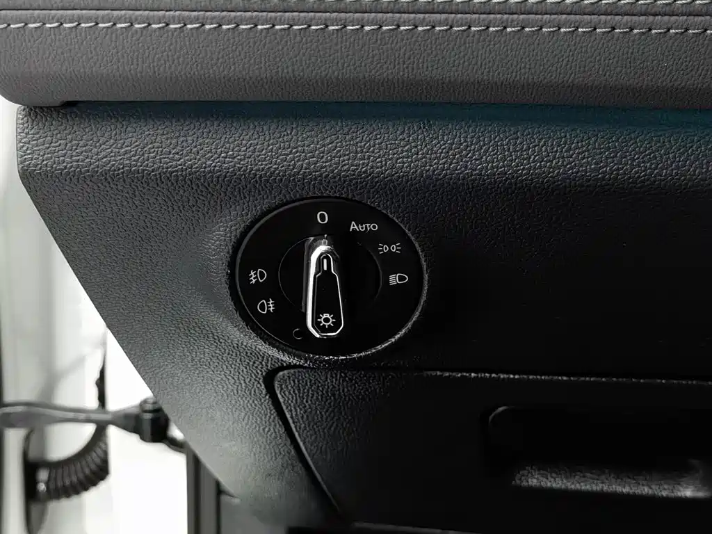 Volkswagen Sagitar, миниатюра 21