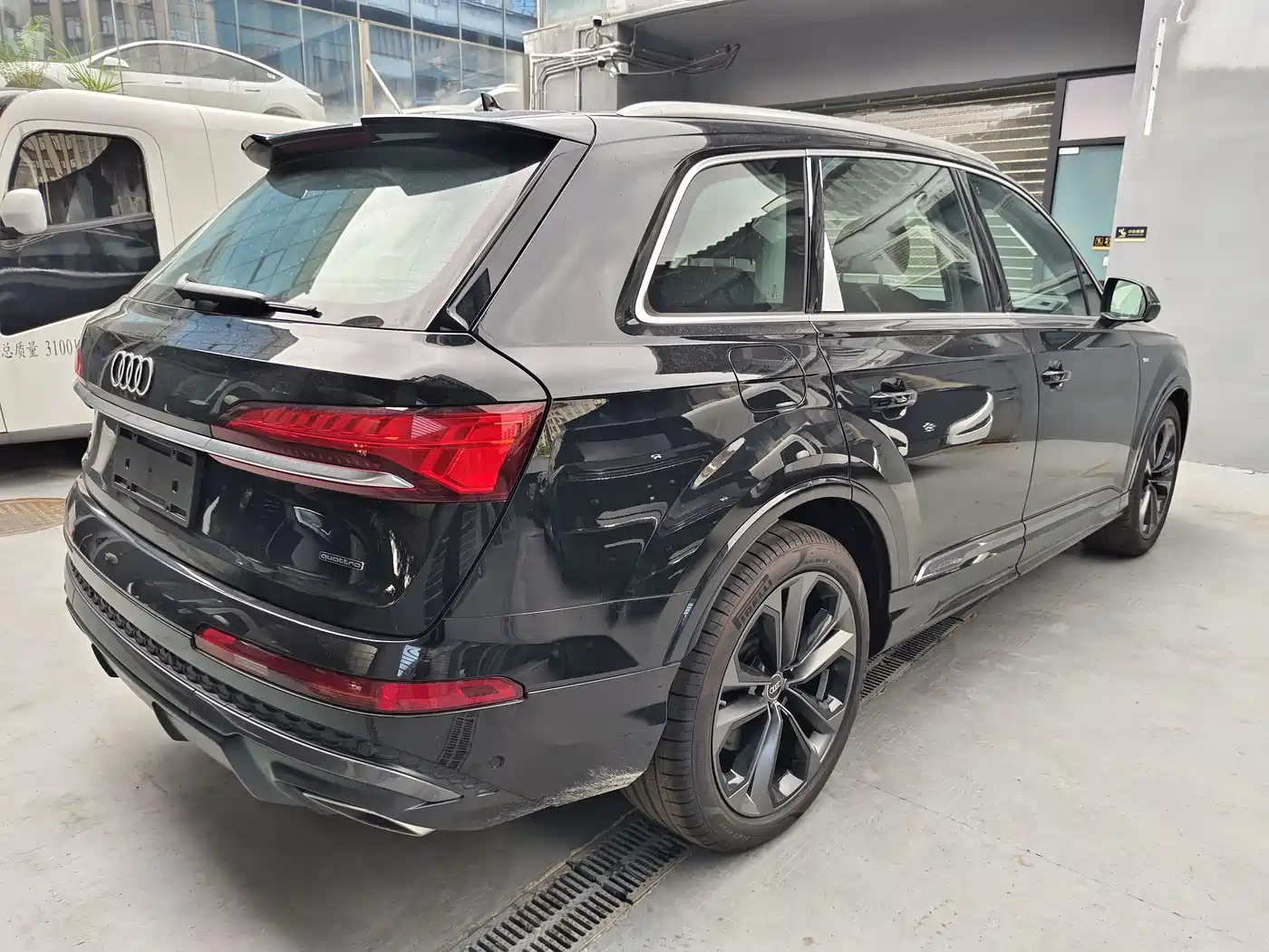 AUDI Q7