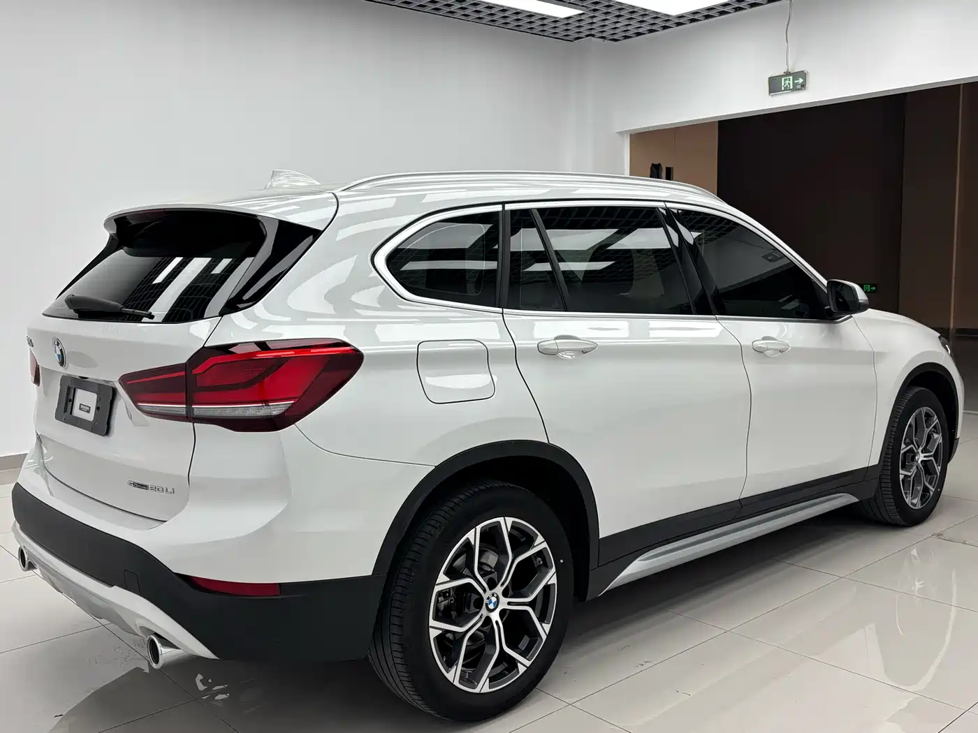 BMW X1 2022 sDrive20Li Fashion фото 6