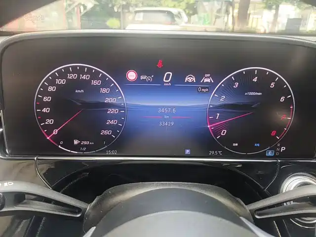 Mercedes-Benz E-Class 2024 Model E 300 L Luxury — фото 4