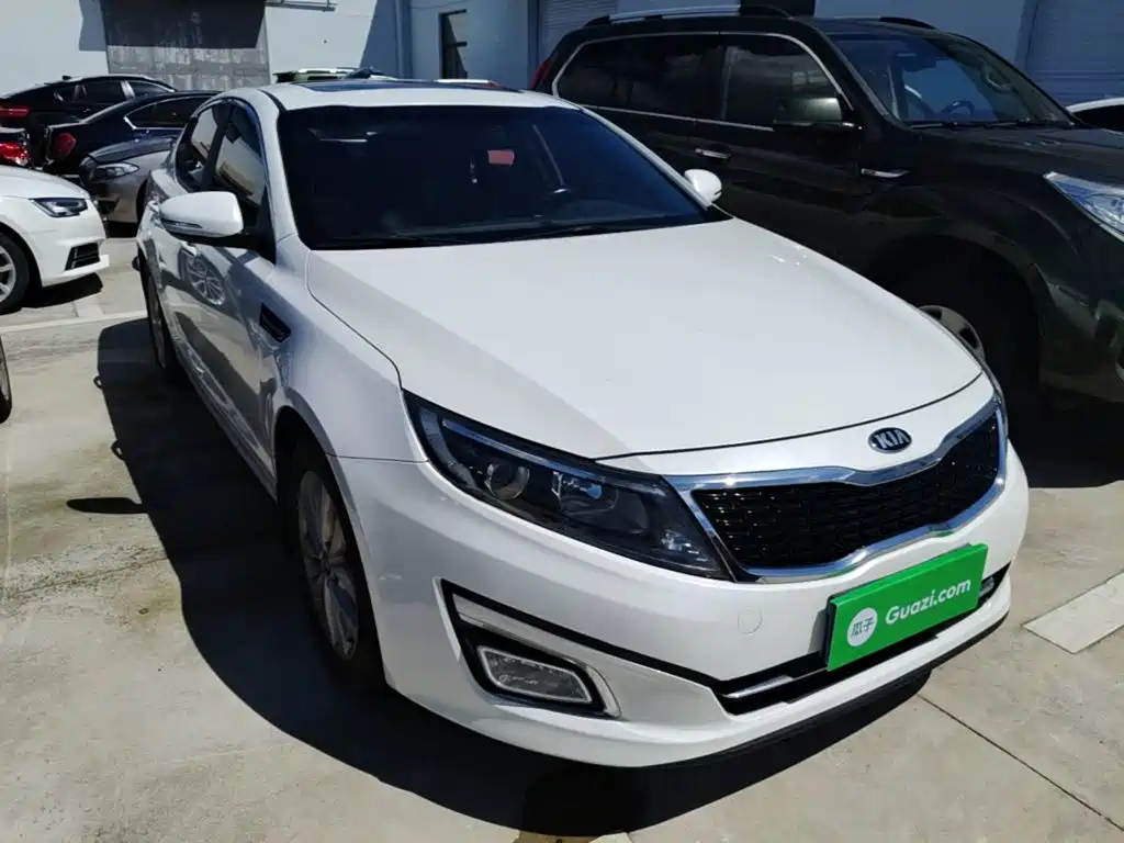 Photo 4 - Kia K5