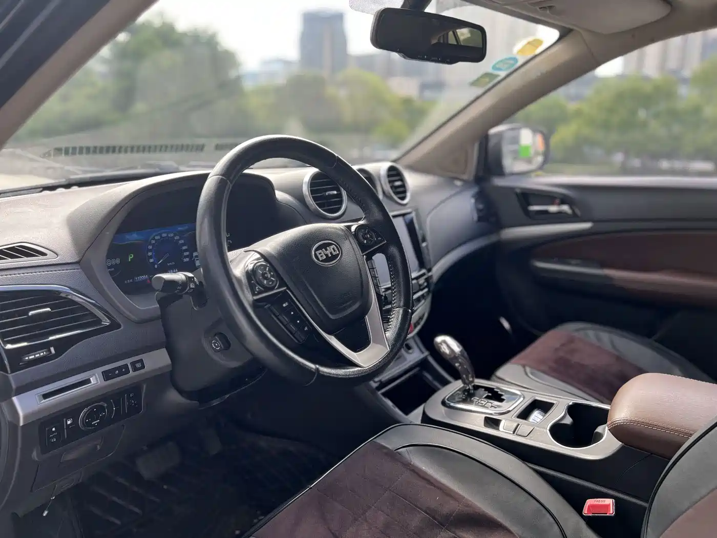 BYD S7 2015 2015 2.0T Upgrade Automatic Flagship