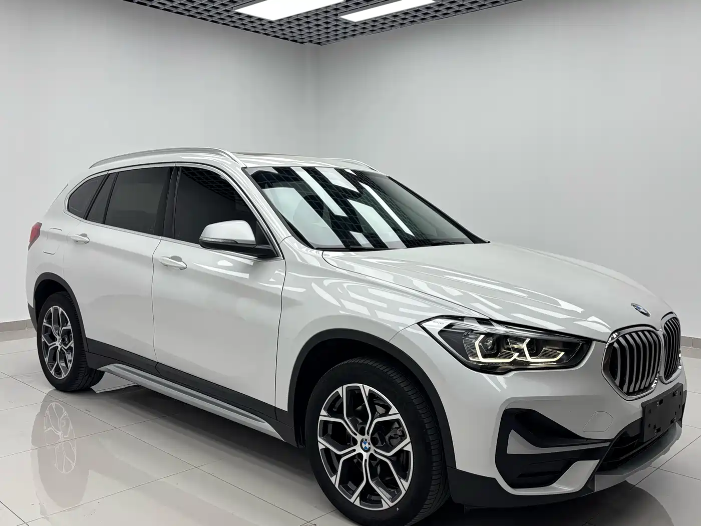BMW X1 2022 sDrive20Li Fashion фото 5