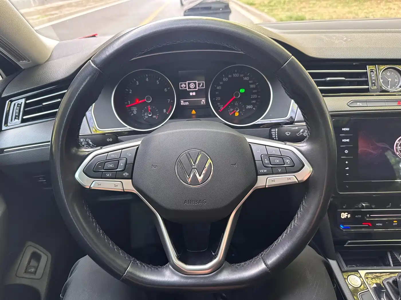 Volkswagen Magotan 2020 330TSI DSG Leading фото 8