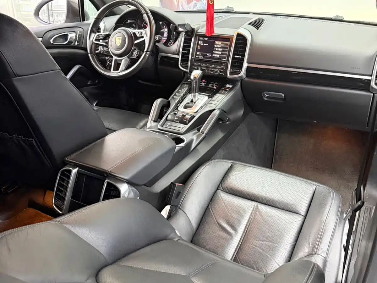 Porsche Cayenne 2011 Cayenne 3.0T фото 6