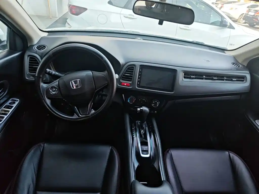 Photo 13 - Honda Vezel
