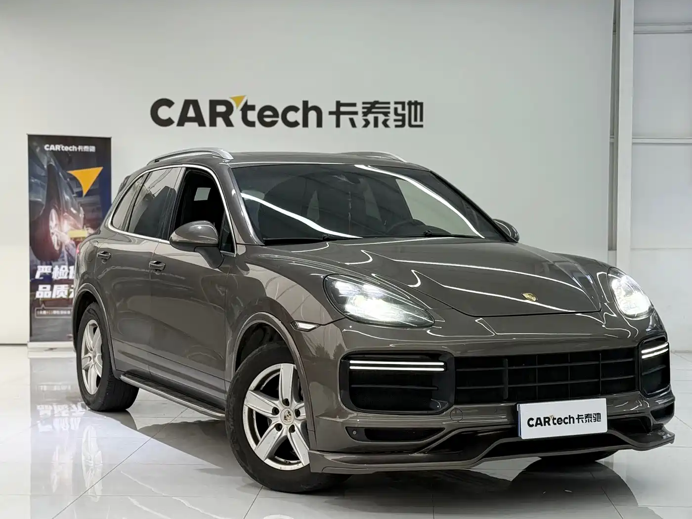 Porsche Cayenne 2011 Cayenne 3.0T фото 3