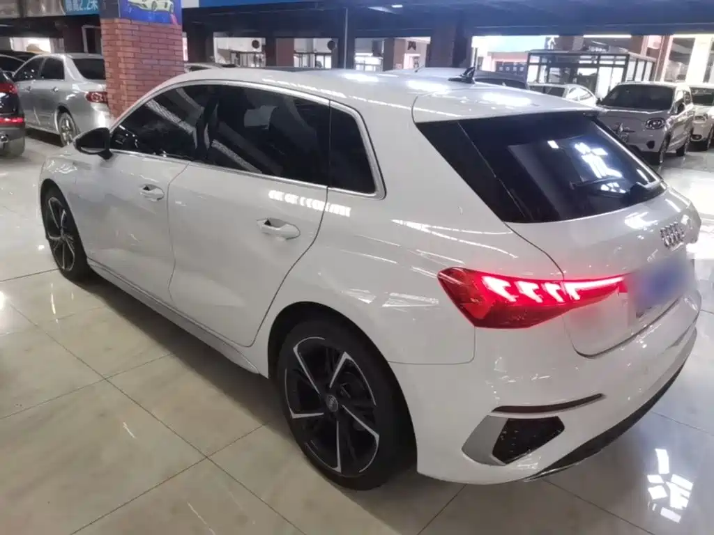 AUDI A3