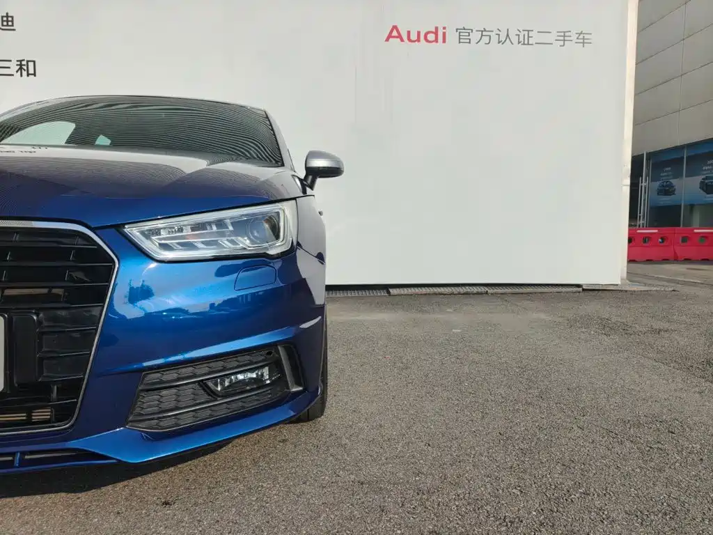 Audi A1 2017 2016 30 TFSI Sportback S Line Sport Edition
