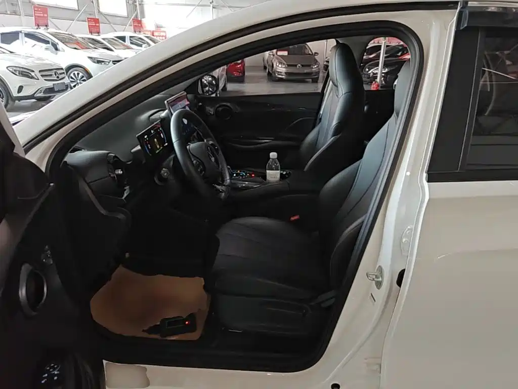 Photo 16 - BYD e2
