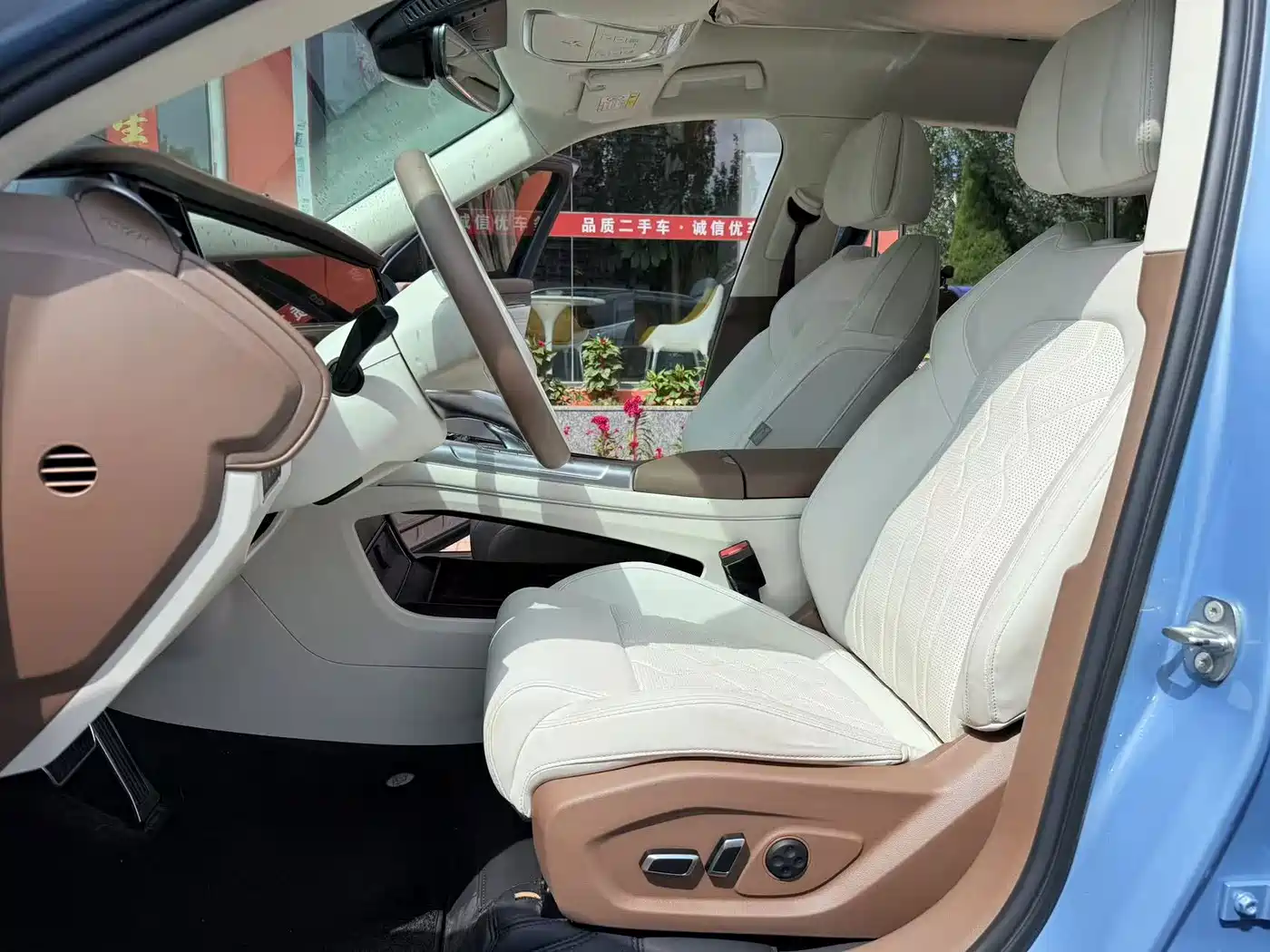 Voyah Auto VOYAH FREE 2022 2021 AWD Standard Range Extender Exclusive Luxury Package