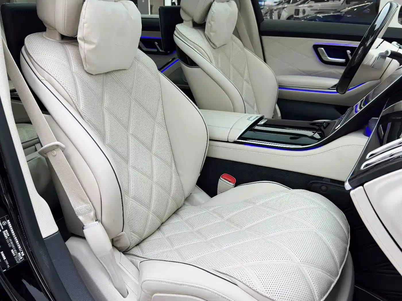 Mercedes-Benz Maybach S-Class 2025 Model S 480 4MATIC фото 12