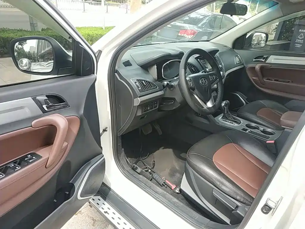 JAC Refine S5 2015 2015 1.5T Automatic Comfort