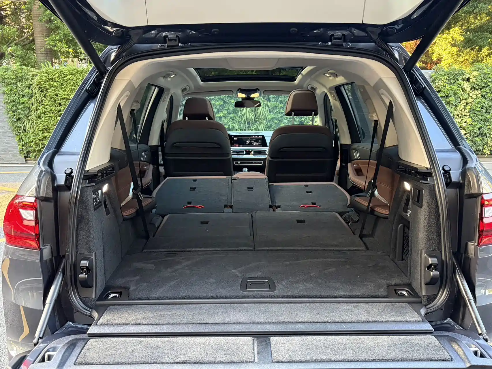 Photo 9 - BMW X7