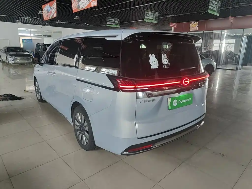 صورة 5 - GAC Trumpchi Trumpchi E8 NEV
