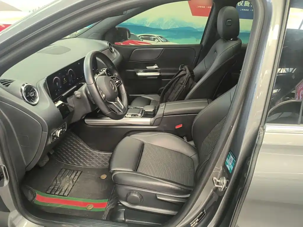 Photo 15 - Mercedes-Benz B-Class