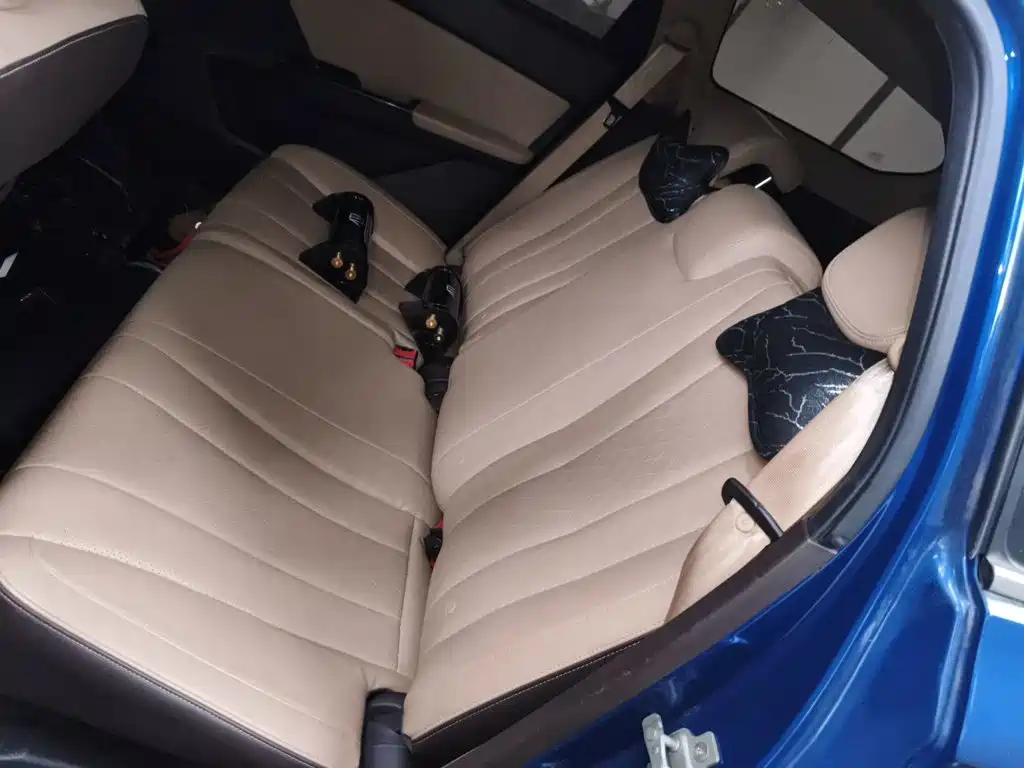 Baojun 310W 2017 2017 1.5L Manual Fashion Edition (China V)