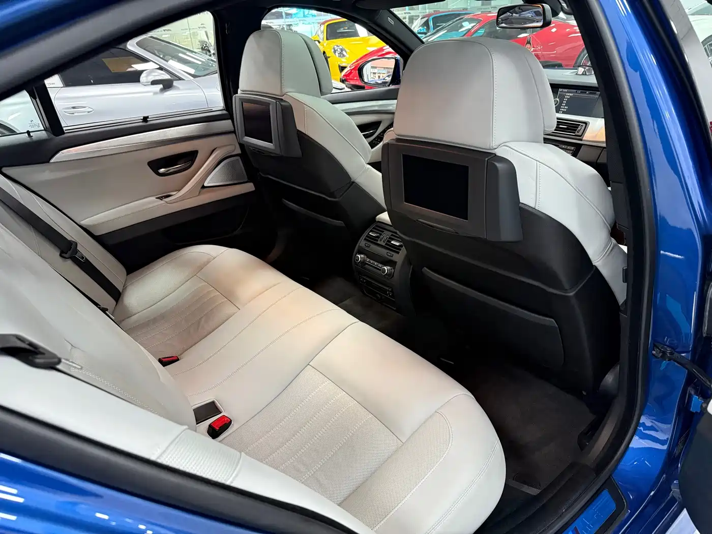 BMW M5 2012 2012 M5