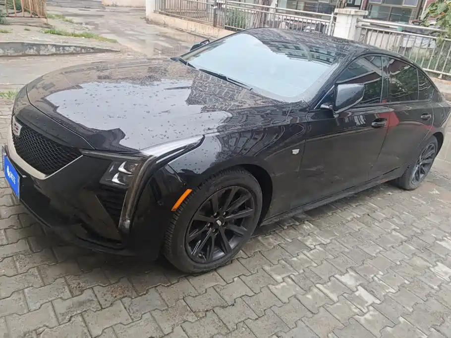 Фото 1 - Cadillac CT5