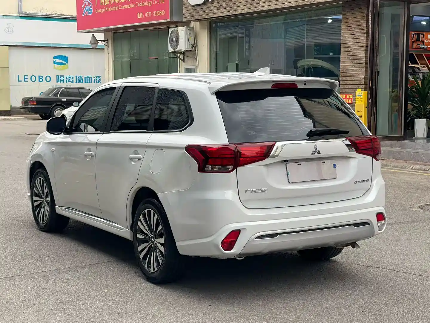 Фото 5 - Mitsubishi Outlander