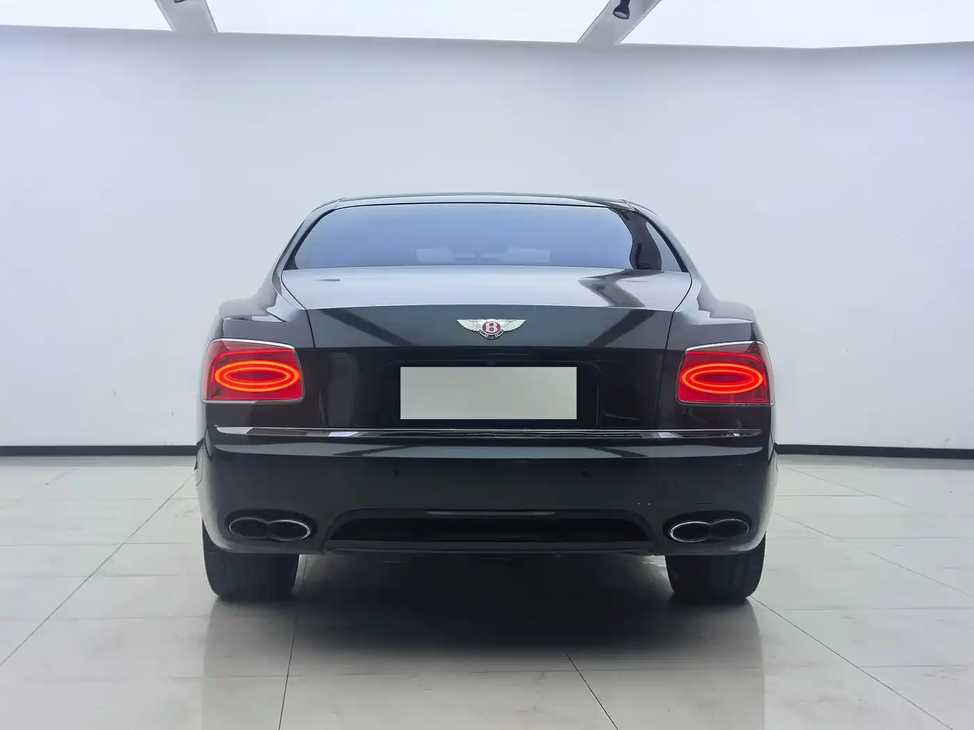 Photo 3 - Bentley Flying Spur
