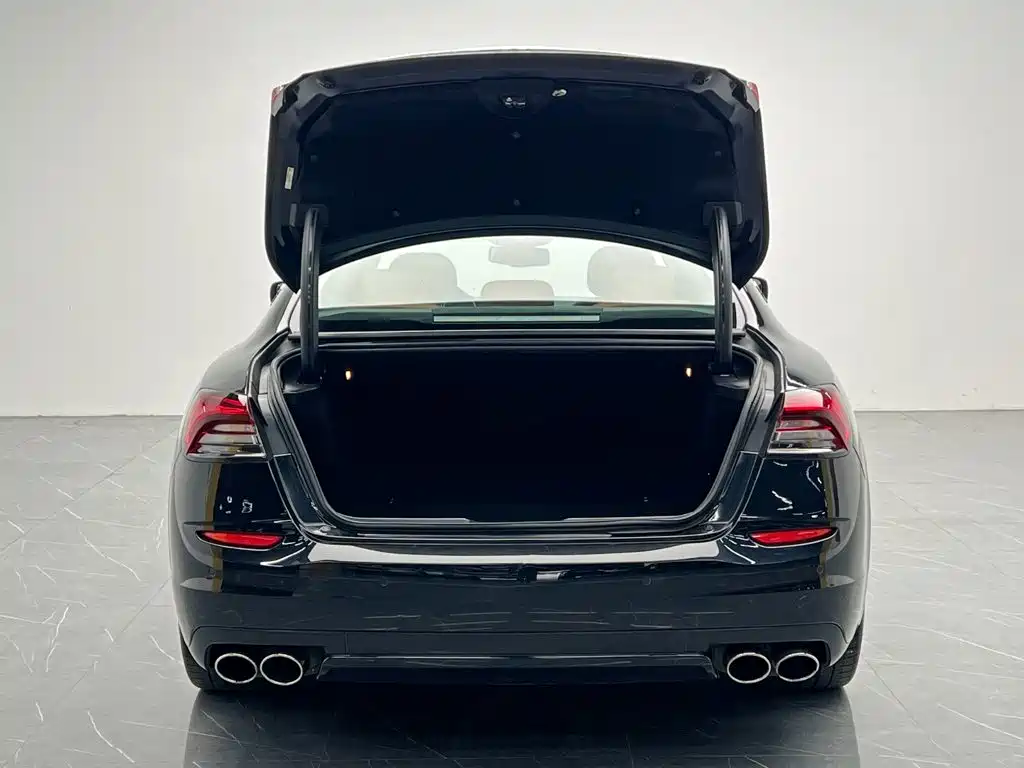 Maserati Quattroporte 2017 2015 3.0T Standard