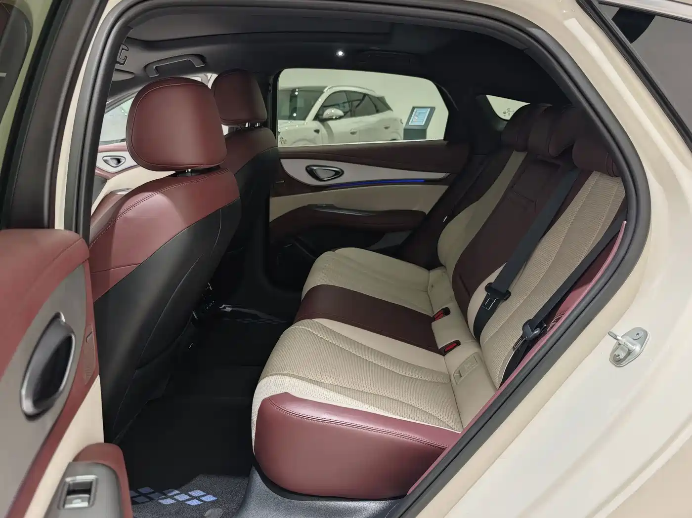 Photo 11 - BYD Seal 07 DM-i