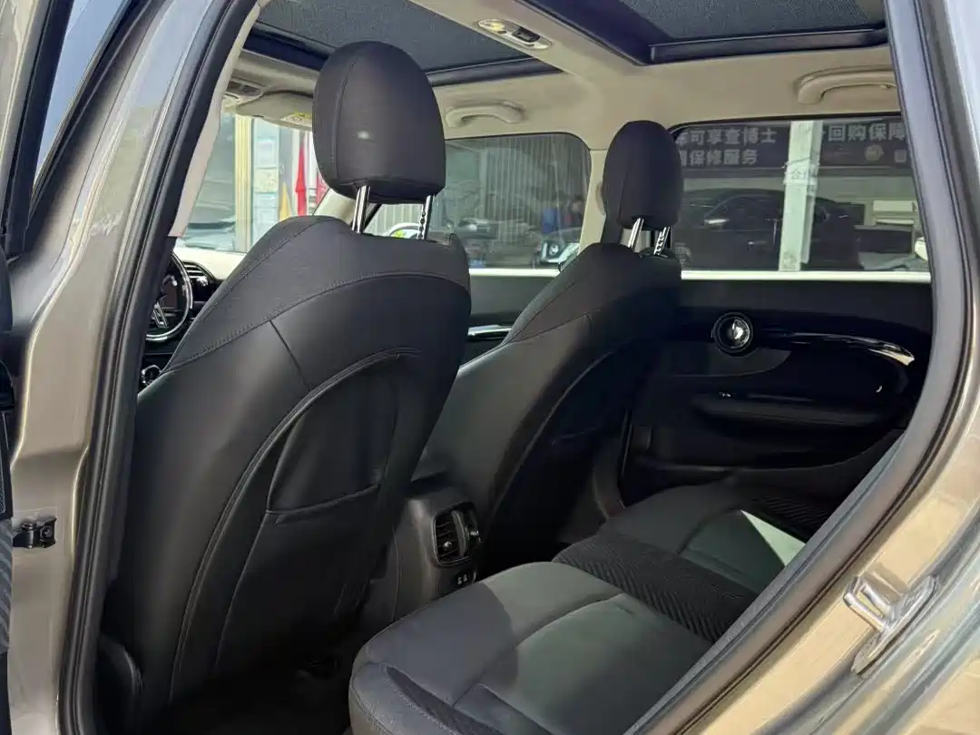 MINI CLUBMAN 2018 2.0T COOPER S Classic фото 8