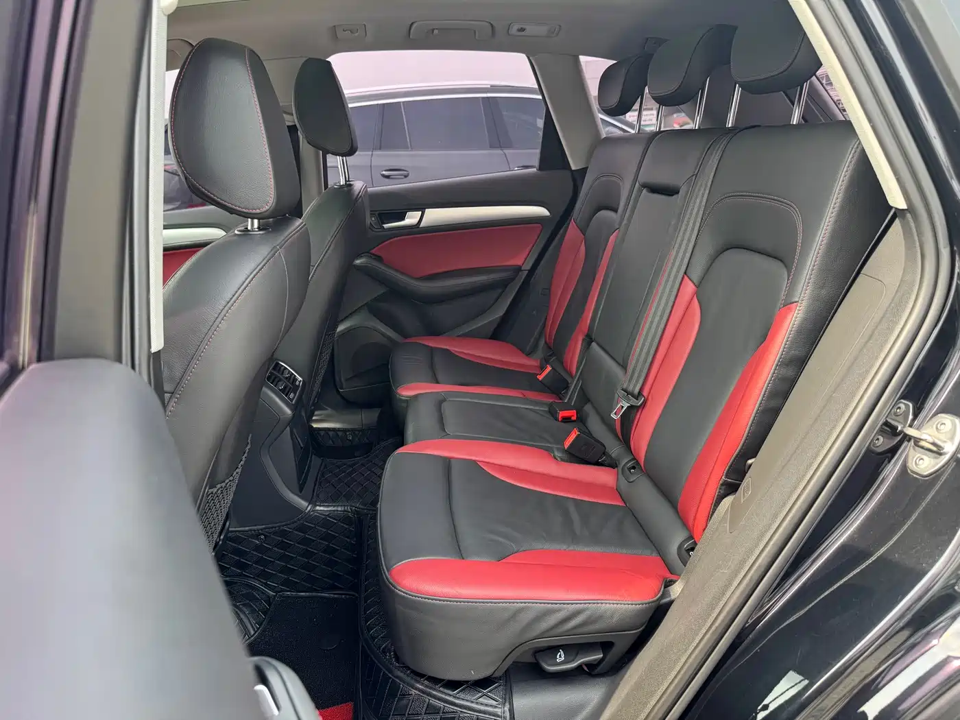 Audi Q5 2018 2017 Plus 40 TFSI Technology