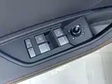 Фото 29 - Audi e-tron