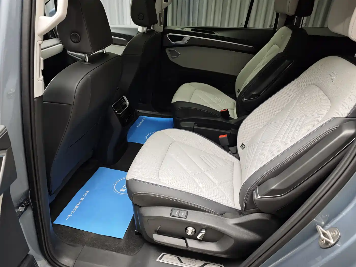 Volkswagen Talagon 2025 450TSI R-Line 6-Seater фото 30