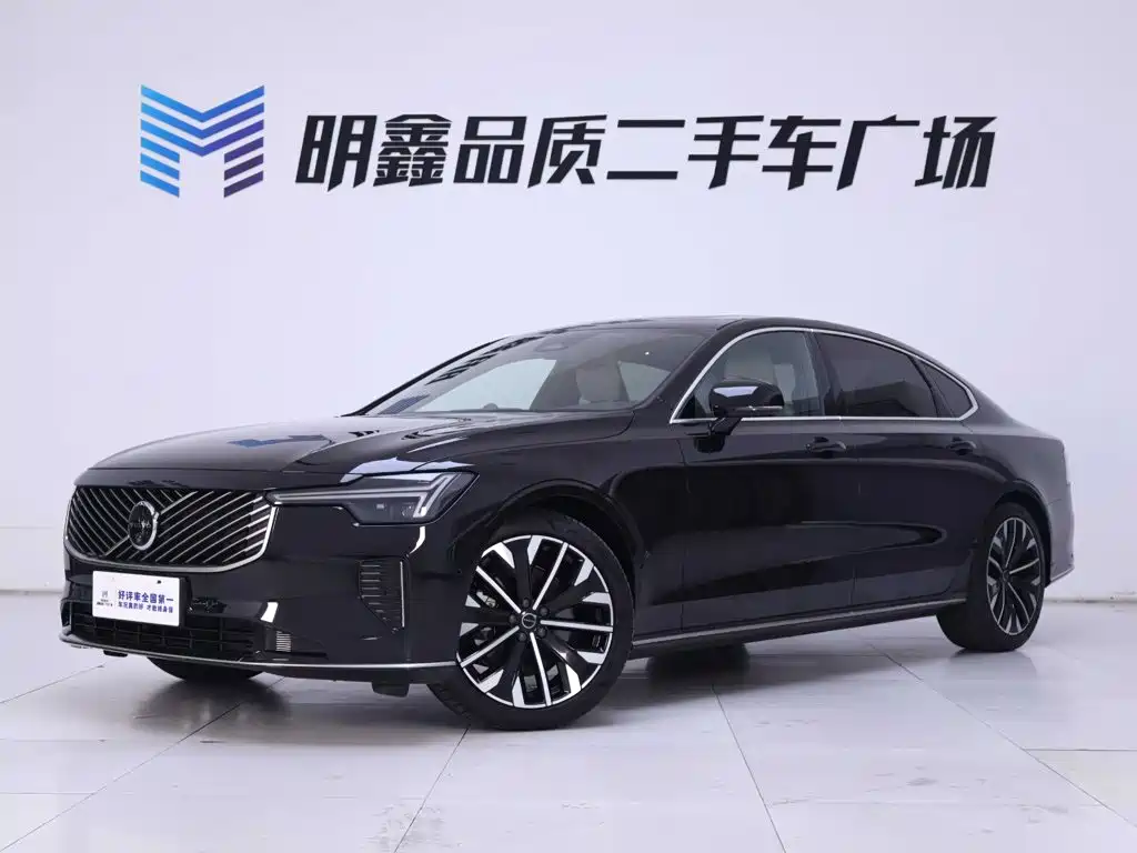 2025 Volvo S90