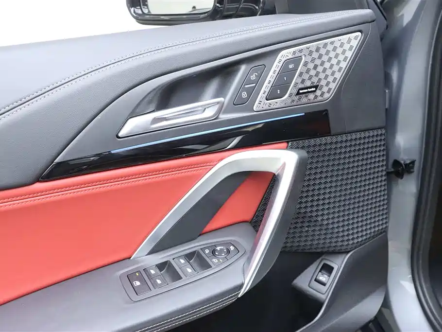 BMW X1 2023 sDrive25Li X Design Package фото 12