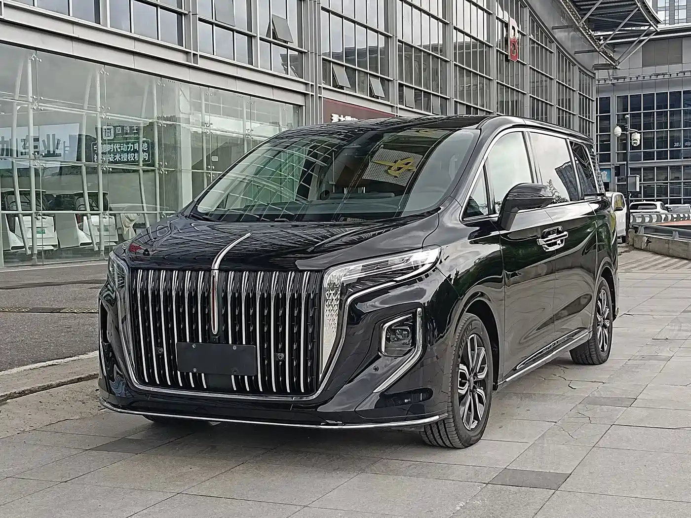 Hongqi HQ9
