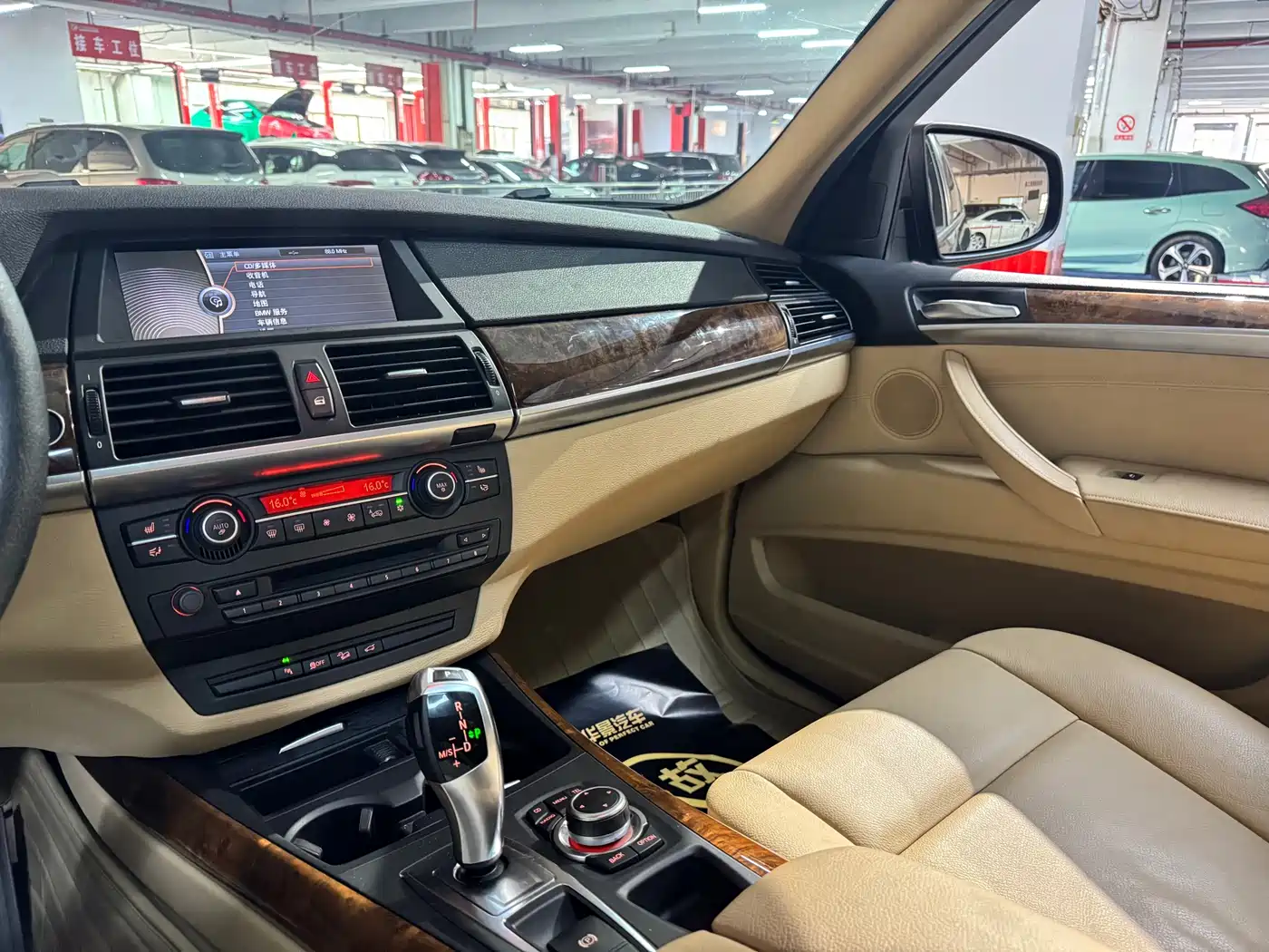 BMW X5 (Import) 2011 xDrive35i Premium фото 9