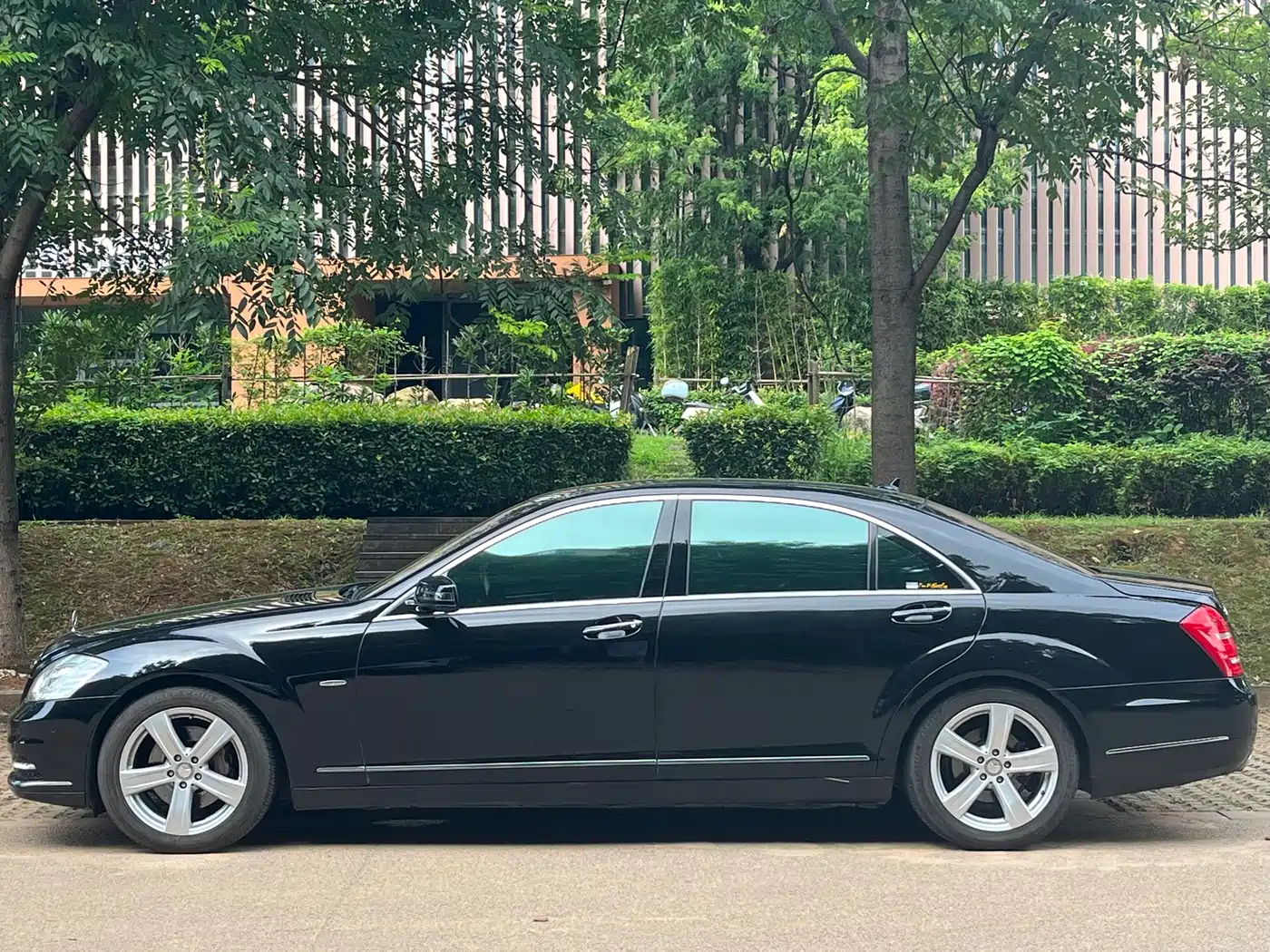 Фото 4 - Mercedes-Benz S-Class