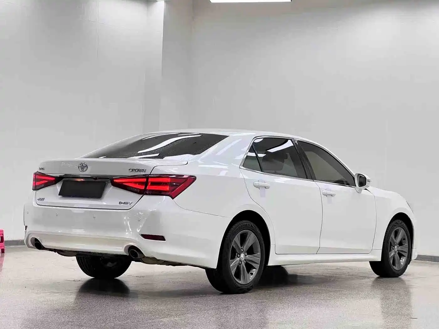 Toyota Crown 2019 2018 2.0T Pioneer Edition