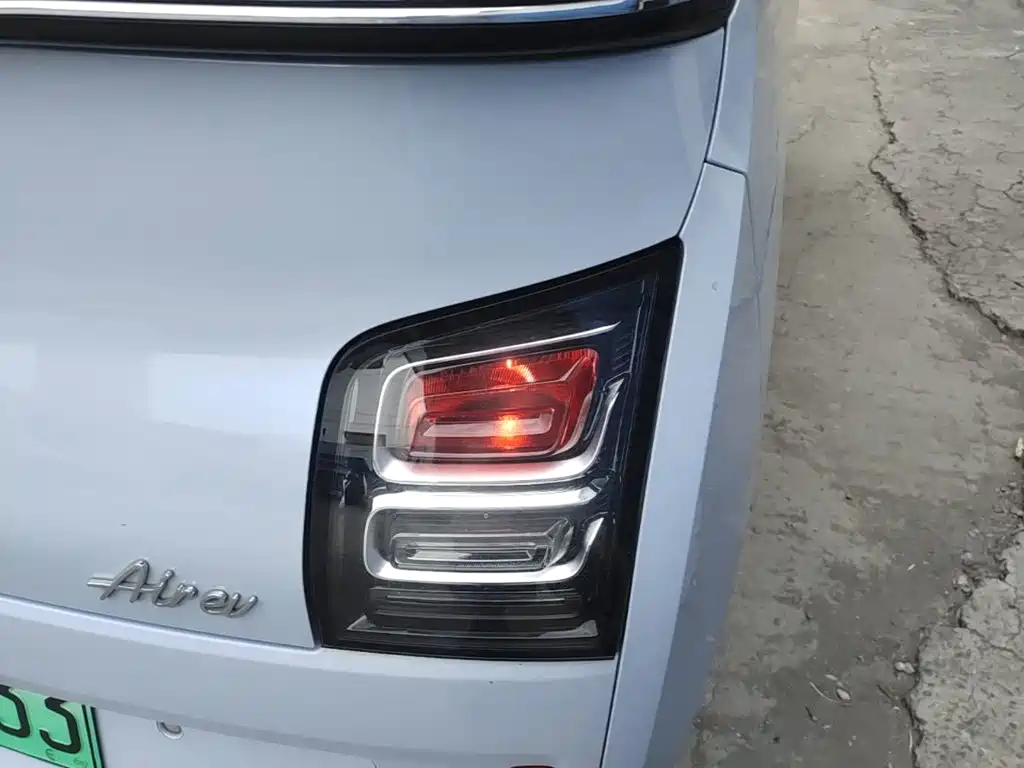 Wuling Motors Wuling Air ev 2023 2023 Model 4-Seater Standard Edition