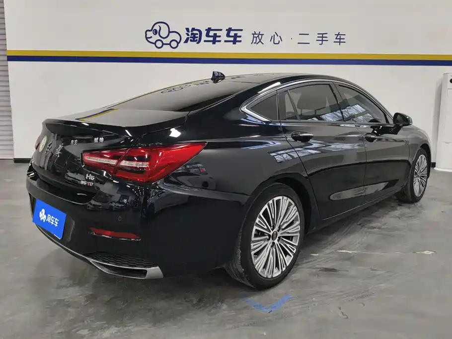 Фото 3 - Hongqi H5