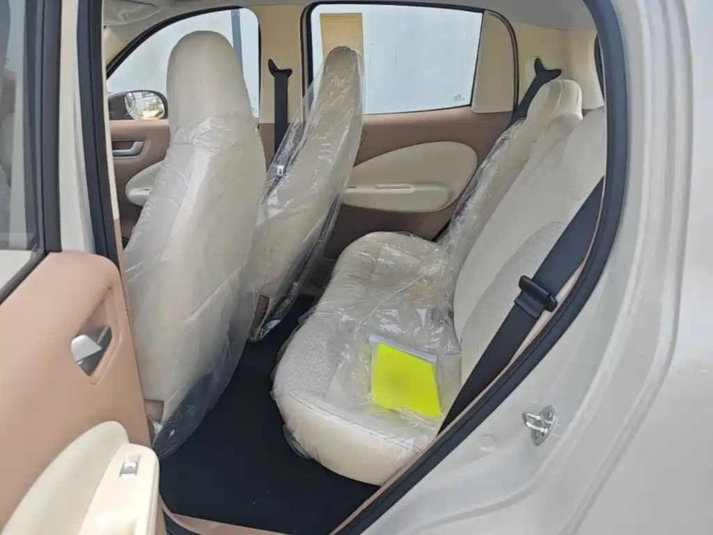 Wuling Motors Hongguang MINIEV 2026 2025 4-Door Advanced