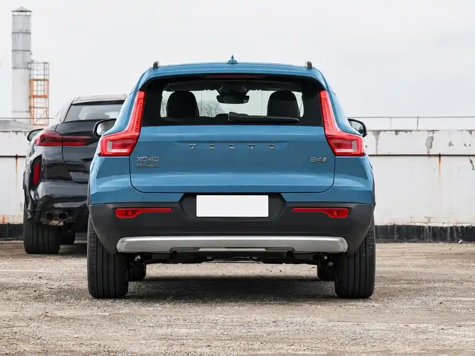 2024 Volvo XC40