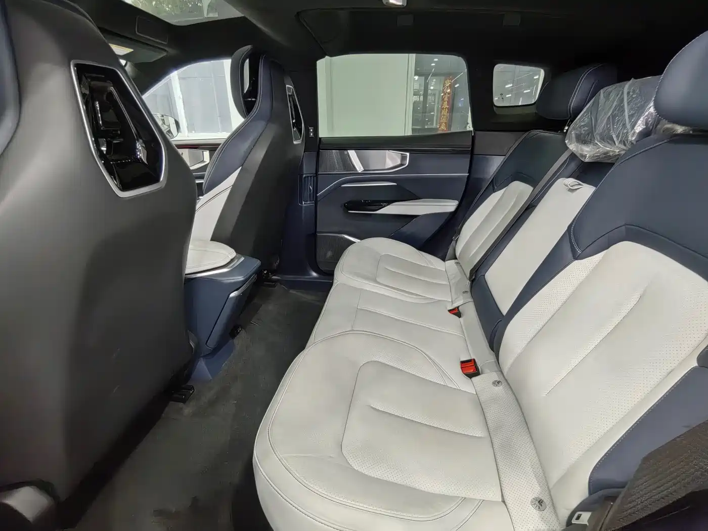 HiPhi GAO HE HIPHI Y