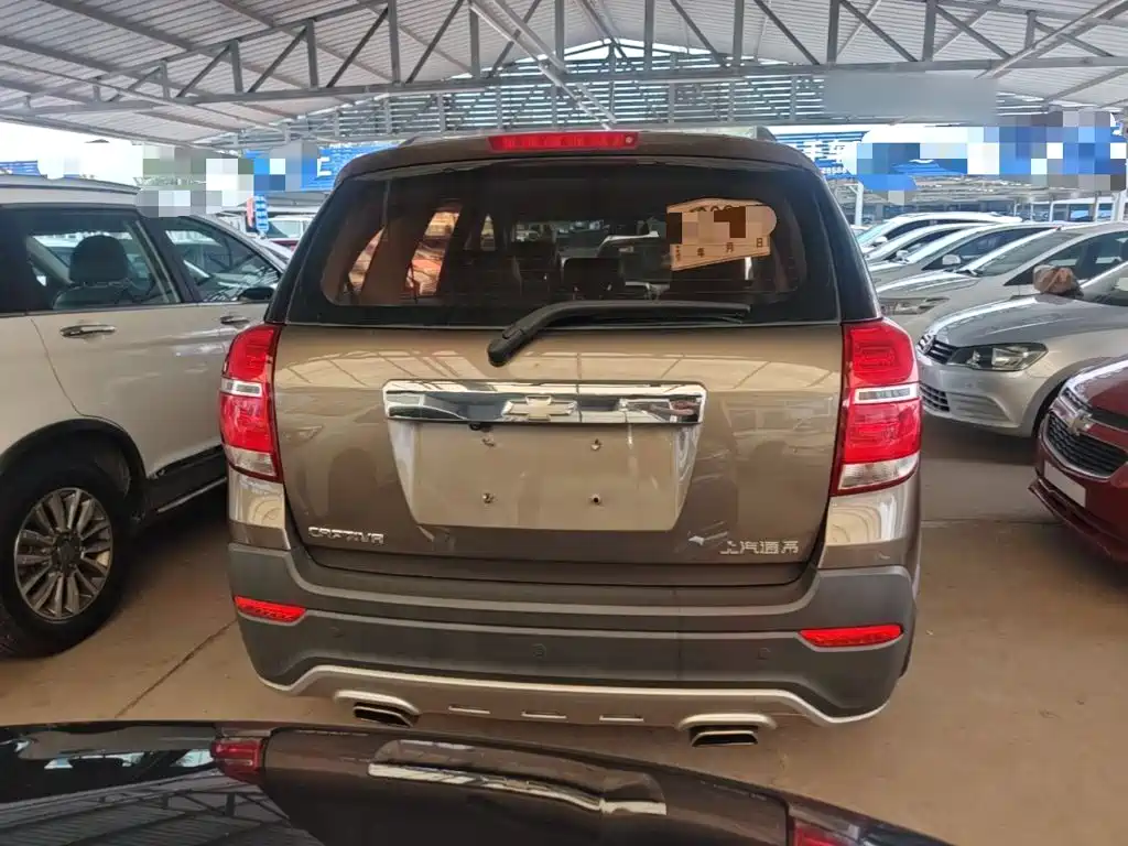 Chevrolet Captiva 2016 2015 2.4L 2WD Urban Edition 7-seater